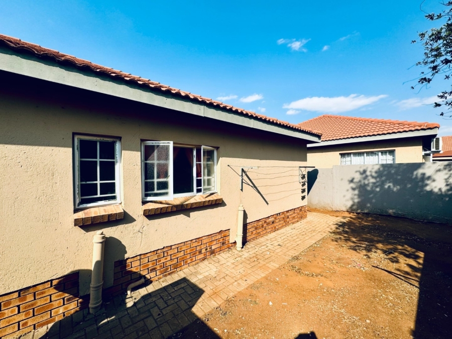 3 Bedroom Property for Sale in Waterval East North West